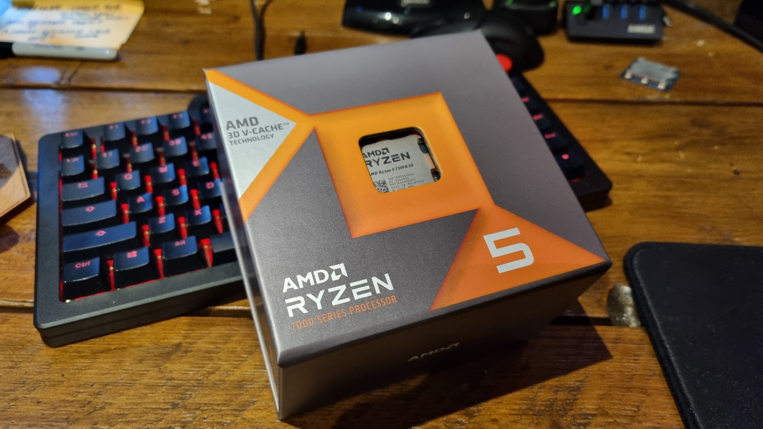 Processeur AMD Ryzen 5 7500X3D (4 Ghz) AM5 - Version OEM (Tray) – Image 3