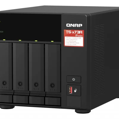 QNAP TS-473A — 4 baies, format Tour, AMD Ryzen V1500B 4c/8t 2,2 GHz