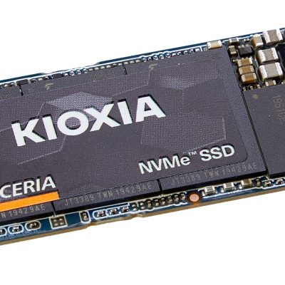 SSD NVMe KIOXIA 7.68 To